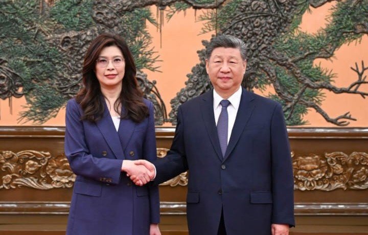 xi meets kmt chair